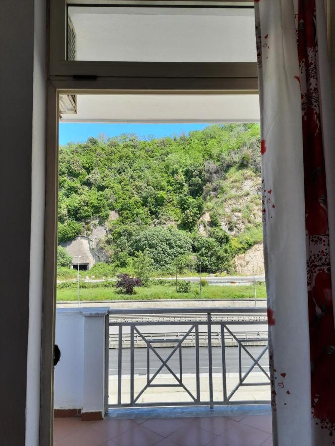 Hotel Nacional Дуррес Екстер'єр фото